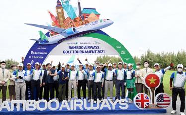 Bamboo Airways Golf Tournament 2021 chính thức khởi tranh.