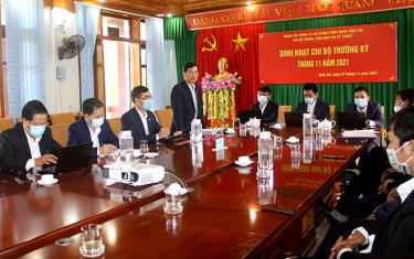 Đồng chí Nguyễn Minh Tuấn - Ủy viên Ban Thường vụ, Trưởng ban Tuyên giáo Tỉnh ủy phát biểu tại buổi sinh hoạt.
