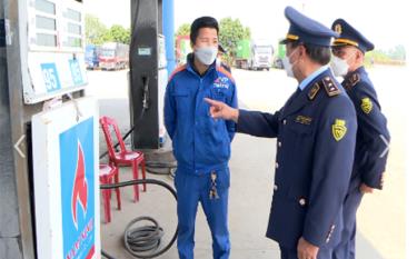 Bộ Công dafabet tiếp tục có công điện yêu cầu lực lượng quản lý thị trường tăng cường kiểm tra, xử nghiêm vi phạm trong hoạt động kinh doanh xăng dầu