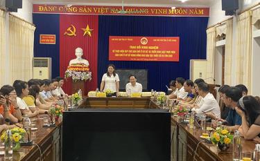 Ban Dân vận Tỉnh ủy Yên Bái và Ban Dân vận Tỉnh ủy Bắc Giang trao đổi kinh nghiệm về thực hiện Quy chế dân chủ ở cơ sở và triển khai Luật Thực hiện dân chủ ở cơ sở vùng đồng bào dân tộc thiểu số và tôn giáo.