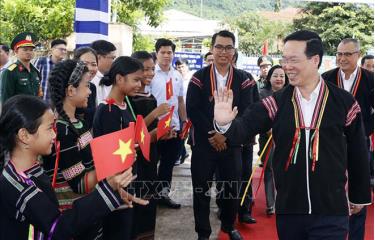 Chủ tịch nước Võ Văn Thưởng dự Ngày hội Đại đoàn kết toàn dân tộc tại Liên khu dân cư xã Suối Trai, huyện Sơn Hoà, tỉnh Phú Yên (2023).