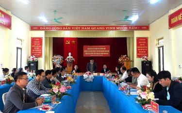 Quang cảnh buổi làm việc.