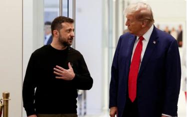 Tổng thống Ukraine Volodymyr Zelensky gặp cựu Tổng thống Mỹ Donald Trump ở New York hồi tháng 9/2024.