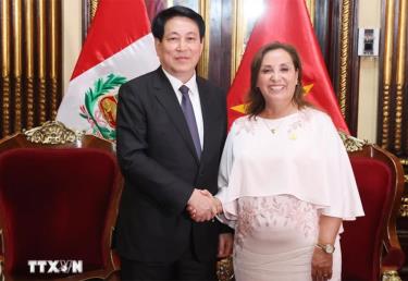 Tổng thống Peru Dina Ercilia Boluarte Zegarra chủ trì lễ đón Chủ tịch nước Lương Cường thăm chính thức Peru.