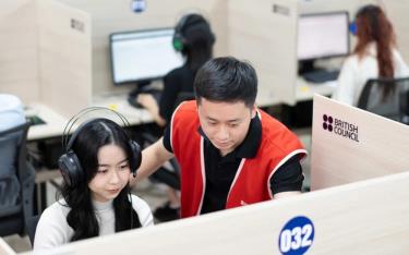 IELTS là bài thi đánh giá năng lực tiếng Anh được công nhận bởi hơn 12.500 tổ chức trên toàn thế giới.