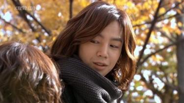 Diễn viên kiêm ca sĩ Jang Geun Suk