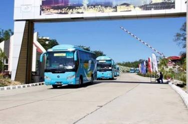 Xe buýt miến phí cho những người được cấp thẻ 
của BTC SEA Games 27. Thông tin trên vừa được Bộ Giao thông Myanmar xác nhận.