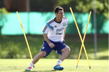 Messi vẫn đang tập nhẹ tại Buenos Aires, Argentina.