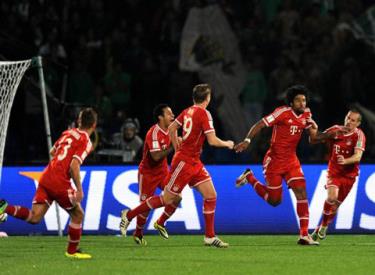 Trung vệ Dante và tiền vệ Thiago là những người giúp Bayern giành chiến thắng 2-0 trước đại diện của nước chủ nhà Morocco.

