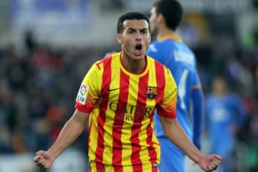 Pedro đặt dấu giầy lên cả 5 bàn thắng của Barca.
