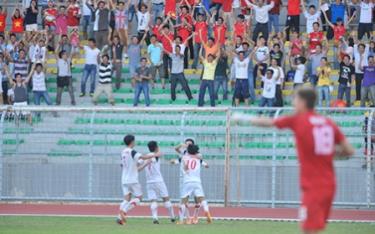 Sức hút từ U19 Việt Nam quá lớn khiến cơn khát vé vào xem giải U19 quốc tế lớn hơn mức vé mà ban tổ chức bán tự do ở quanh sân Thống Nhất.
