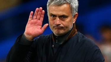 HLV Jose Mourinho bị Chelsea sa thải lần 2