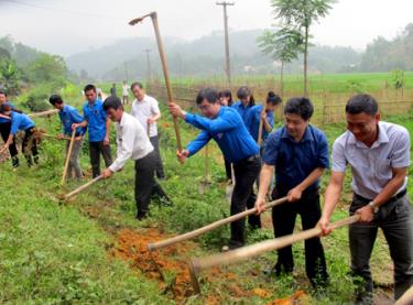 Phát huy vai trò xung kích tình nguyện của tuổi trẻ, Tỉnh đoàn Yên Bái khởi công cầu nông thôn Bản Trang, thôn 6, xã Hưng Khánh, huyện Trấn Yên.