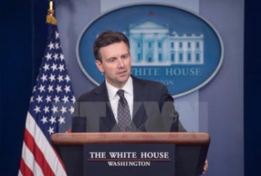 Người phát ngôn Nhà Trắng Josh Earnest.