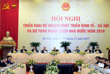 Toàn cảnh phiên họp sáng 28/12.