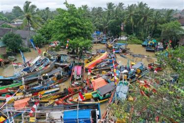 Cảnh tàn phá sau thảm họa sóng thần tại làng Teluk, Pandeglang, tỉnh Banten, Indonesia ngày 25/12/2018.