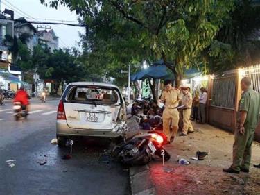 Theo đánh giá của Ủy ban An toàn giao thông quốc gia, trong 3 ngày đầu đợt nghỉ tết Dương lịch 2019, tai nạn giao thông đã giảm 8 vụ, giảm 33 người bị thương nhưng lại tăng 14 người chết. Ảnh: Internet.