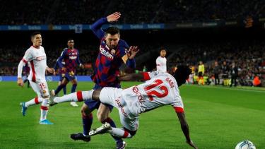 Messi với cú hat-trick đưa Barca đến chiến thắng 5-2 trước Mallorca.