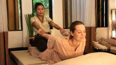 Massage Thái được cho là có thể chữa được nhiều loại bệnh