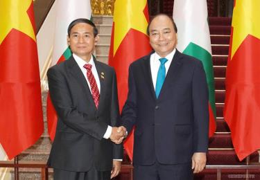 Thủ tướng Nguyễn Xuân Phúc và Tổng thống Myanmar Win Myint.