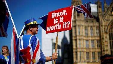 Sau khi thắng lớn, Thủ tướng Anh tăng tốc phê chuẩn Thỏa thuận Brexit.