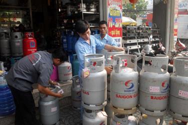 Người dùng phải chi thêm 542 đồng cho mỗi kg gas so với tháng trước. (Ảnh minh họa)