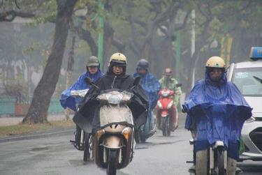 Từ sáng mai, 17/12, không khí lạnh tràn xuống Bắc bộ, trời chuyển rét kèm mưa nhỏ