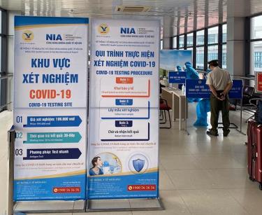 Sân bay Nội Bài tạm dừng dịch vụ test nhanh từ ngày 16/12.