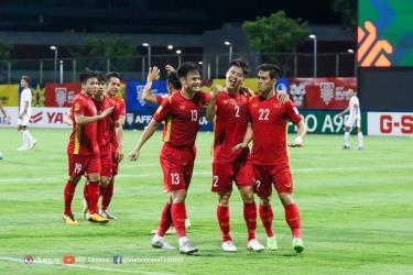 ĐT Việt Nam vào bán kết AFF Cup 2020 gặp Thái Lan. (Ảnh: VFF)