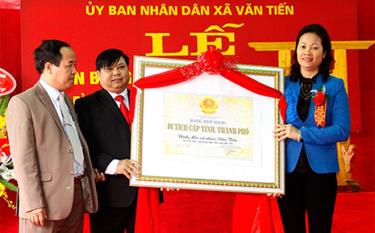 Ngày 17/02/2016, UBND tỉnh Yên Bái ban hành Quyết định số 237/QĐ-UBND công nhận đình, đền và chùa Văn Tiến, xã Văn Tiến, thành phố Yên Bái, tỉnh Yên Bái là Di tích lịch sử - văn hóa cấp tỉnh.