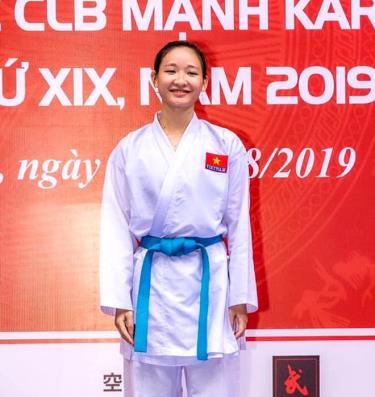 Hoàng Thị Mỹ Tâm giành huy chương vàng U21 Giải vô địch karatedo châu Á 2021.