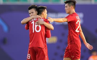 Quang Hải và Tiến Linh được trang chủ AFF Cup 2020 nhắc tên.