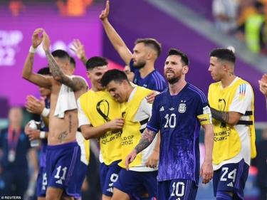 Messi và đồng đội sẽ gặp Australia ở vòng 1/8 World Cup 2022. (Nguồn: Reuters)