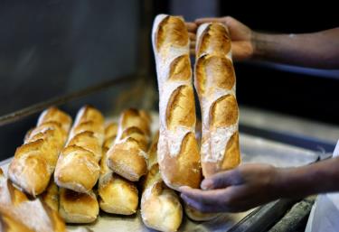 Baguette, loại bánh mì có hình thù thon dài của Pháp, nay đã là Di sản văn hóa phi vật thể.