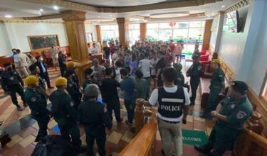 Một cuộc kiểm tra lao động người nước ngoài ở tỉnh Koh Kong của Campuchia trong tháng 9.2022
