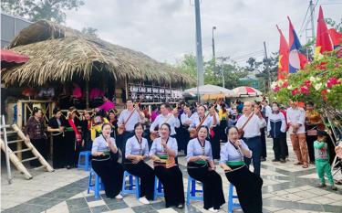 Đồng bào đăng nhập dafabet Thái, tỉnh Điện Biên.