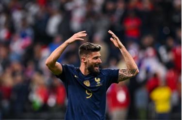 Giroud ghi bàn quyết định giúp ĐT Pháp vào bán kết.