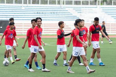 Tuyển Philippines chia 3 nhóm để đến Việt Nam (Ảnh: The Azkals)