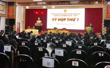 Toàn cảnh Kỳ họp thứ 7, HĐND huyện Yên Bình khóa XXI, nhiệm kỳ 2021-2026.