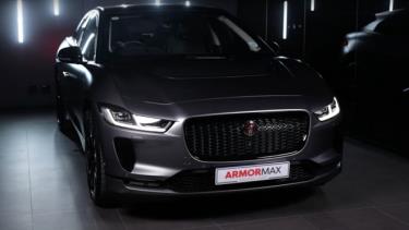 Jaguar I-Pace EV có khả năng chống đạn đạo hạng B4.