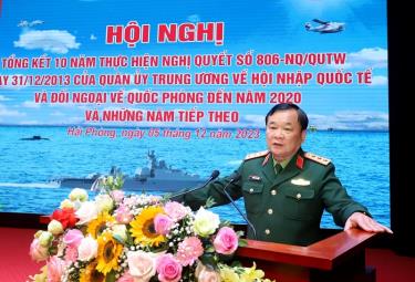 Thượng tướng Hoàng Xuân Chiến, Ủy viên Trung ương Đảng, Ủy viên Quân ủy Trung ương, Thứ trưởng Bộ Quốc phòng phát biểu chỉ đạo tại Hội nghị.