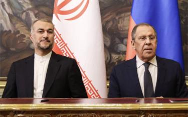 Ngoại trưởng Iran Hossein Amir Abdollahian và Ngoại trưởng Nga Sergey Lavrov.