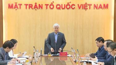 Chủ tịch Ủy ban Trung ương MTTQ Việt Nam Đỗ Văn Chiến phát biểu tại cuộc họp