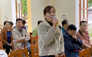 Voters from Yen Binh District express their opinions at the voter meeting before the end-of-year 2024 session of the Provincial People's Council, term XIX.
