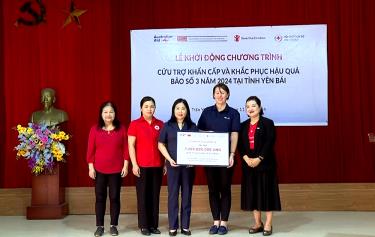 The Australian Embassy in Vietnam, in collaboration with Save the Children, provides support to households affected by Typhoon No. 3 in Yên Bái Province.
