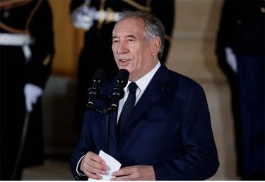 Ông François Bayrou công bố nội các mới hướng đến sự cân bằng.