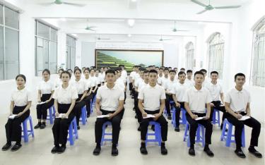 Người lao động tham gia học tập, thi tuyển xuất khẩu lao động tại Công ty cổ phần Traenco GICC.