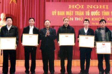 Các cá nhân được nhận Bằng khen của Ủy ban MTTQ tỉnh năm 2009.