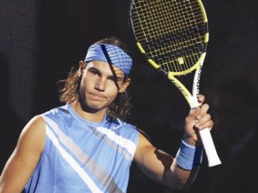 Rafael Nadal phải nói lời tạm biệt Australia Open 2011.  
