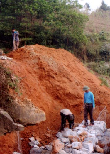 Khu vực kè cống Khe Ly đang trong quá trình hoàn thiện.